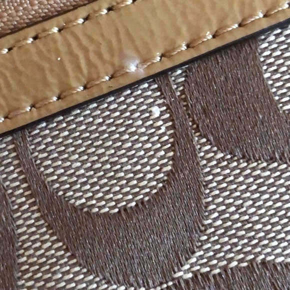 Coach Brown Shoulder Bag with Adjustable Strap & Logo Design & FREE Change Purse - Picture 7 of 11